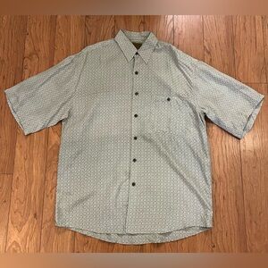 Utopia Medium Men's 100% Silk Shirt Button Down Loose Fit Short Sleeves Green